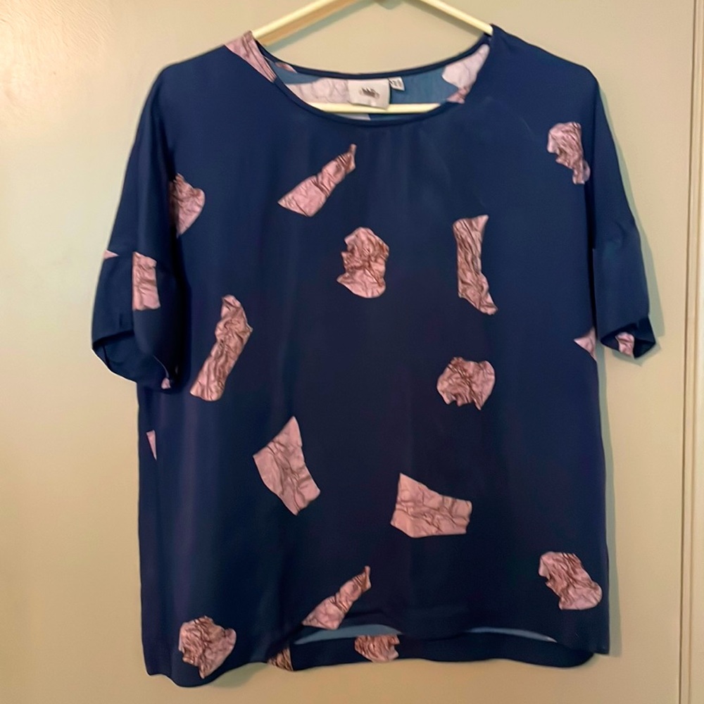 Size 6 Elk blouse. “ Ethically run Australian Co.)